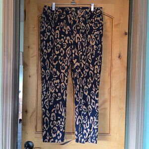 Chico's Sz 1.5 (M) So Slimming Girlfriend Ankle Funky Leopard Print Chino Pants